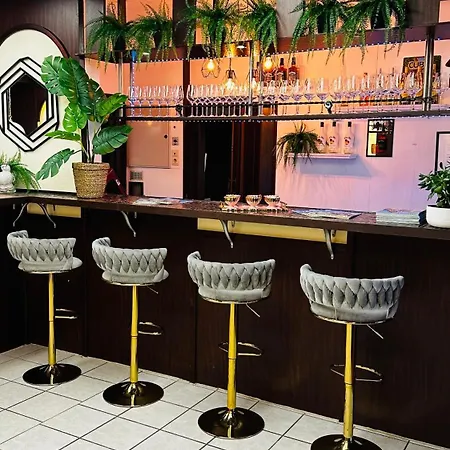 Haus Benico -pension- Πανσιόν Ernst